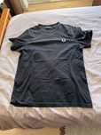 Vendo T - Shirt Fred Perry.