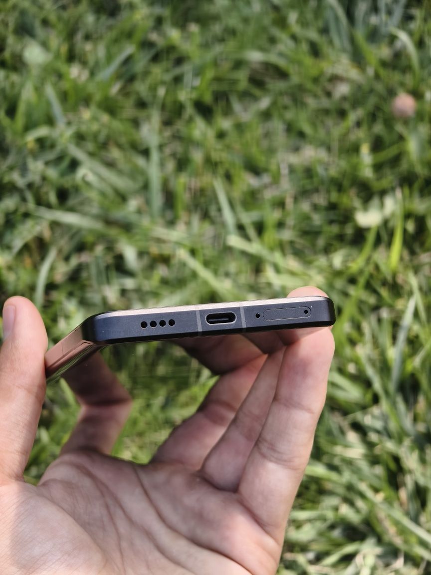 Флагман Xiaomi 13 Ultra 12/256 ГАРНИЙ СТАН