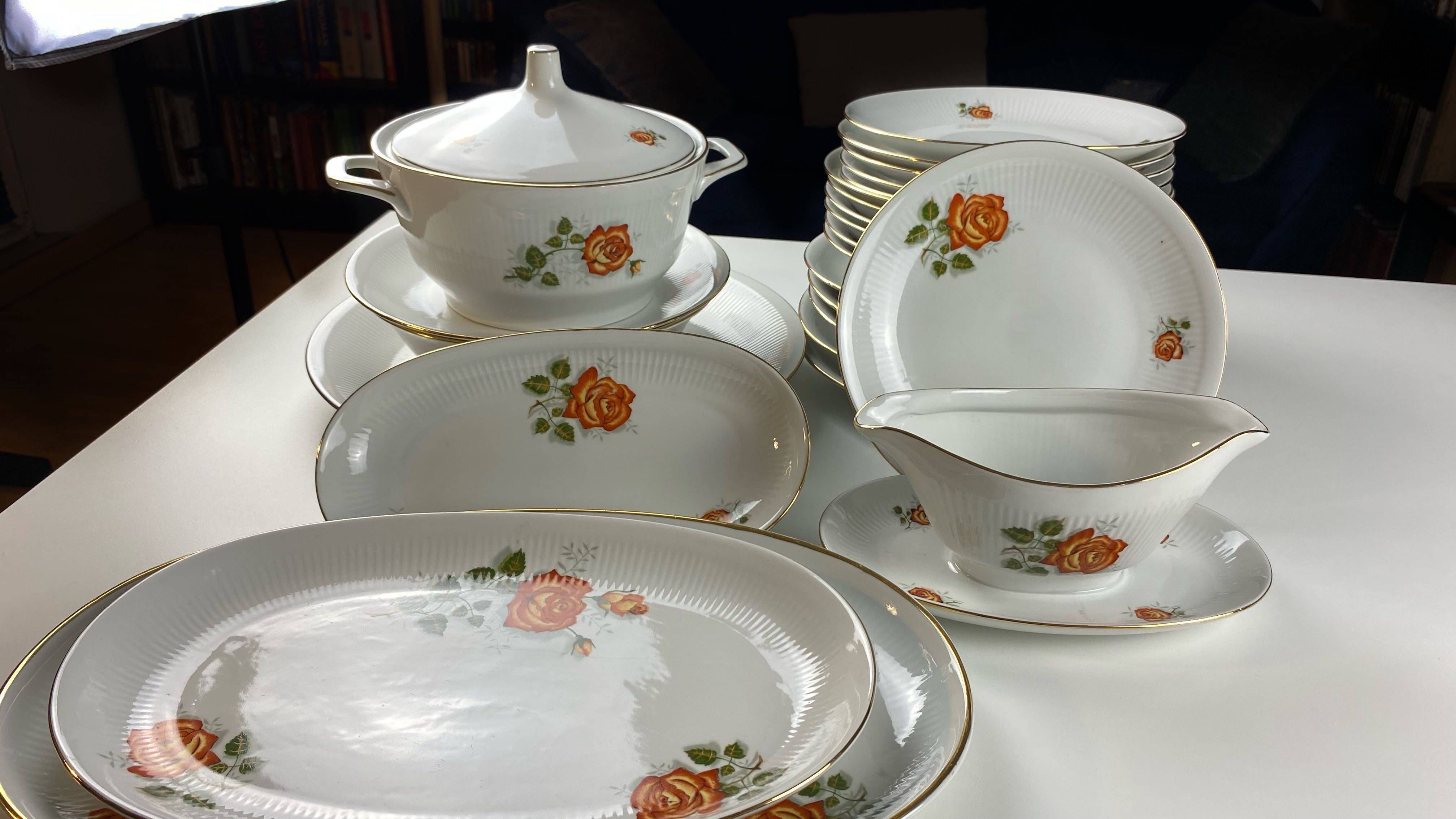 Porcelana Wałbrzych- zestaw obiadowy dla 6 osób
