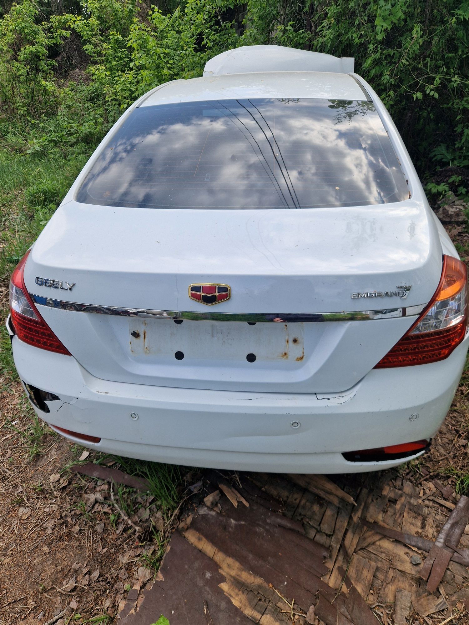 Разборка Geely CK MK MR Emgrand ec7 X7