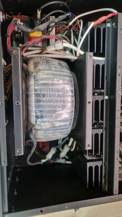 Підсилювач потужності Adcom GFA-7805