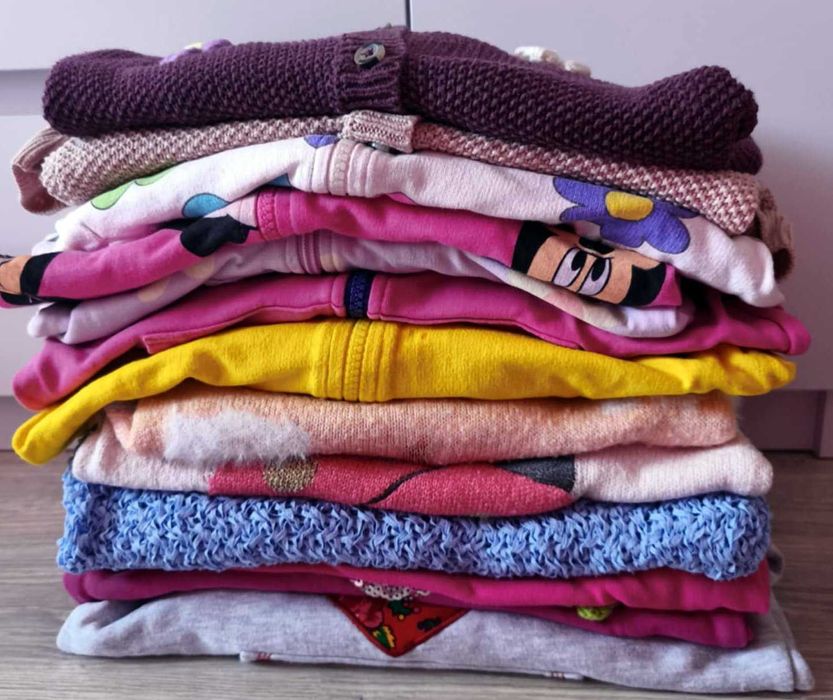 Wielka paka bluz i swetrów dla dziewczynki 116,122,128,bluza, sweterek