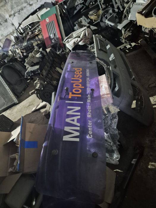 Сонцезахисний козирьок ман тга тгх