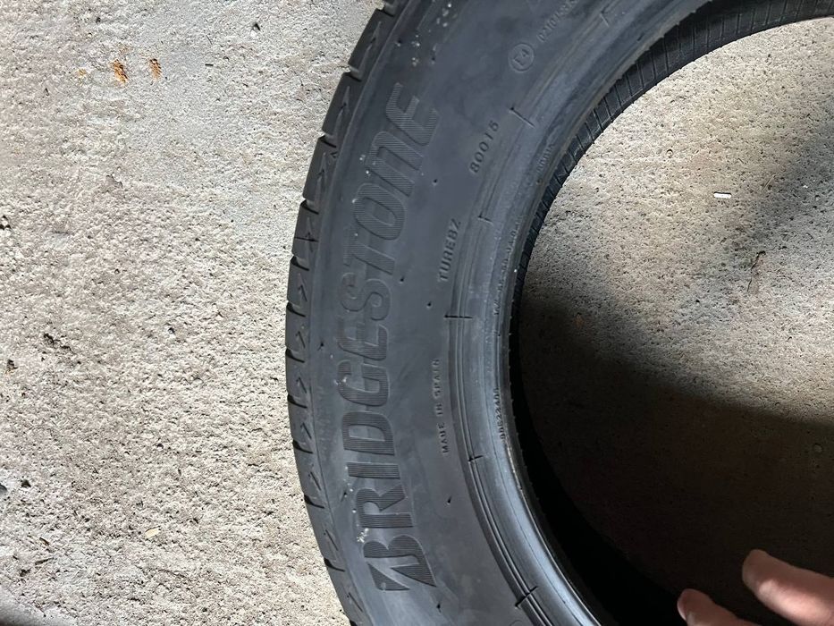 Продам BRIDGESTONE 205/60/r16 (1323)