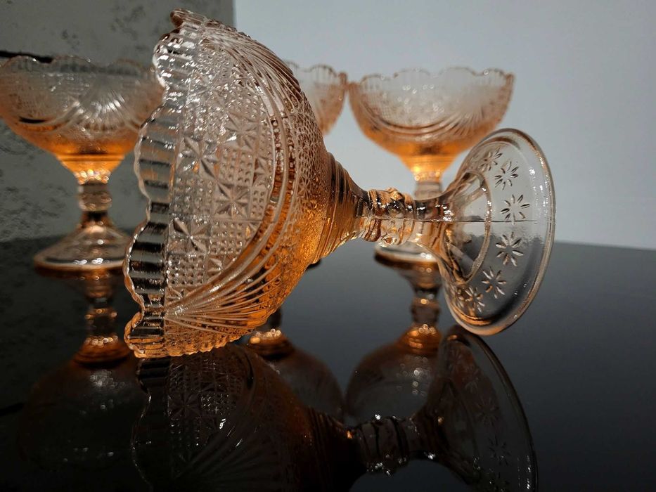 Cukiernica GIRLANDY pucharek HSG Ząbkowice szkło kolorowe RETRO