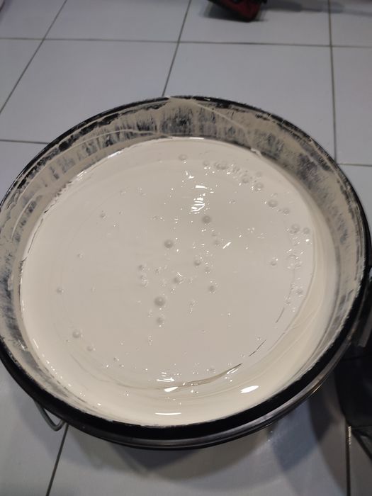 Продам фарбу для внутрішніх робіт.