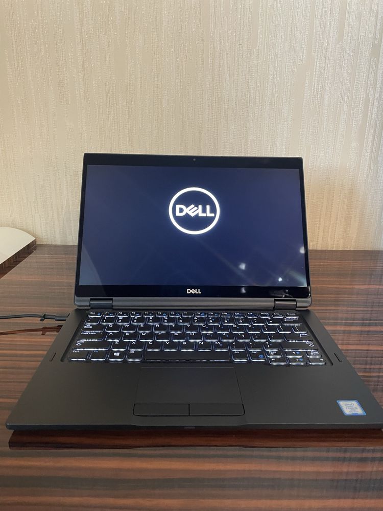 Сенсорний Dell Latitude 7390 2-in-1 i5-8350U 8GB DDR4 256GB SSD NVMe