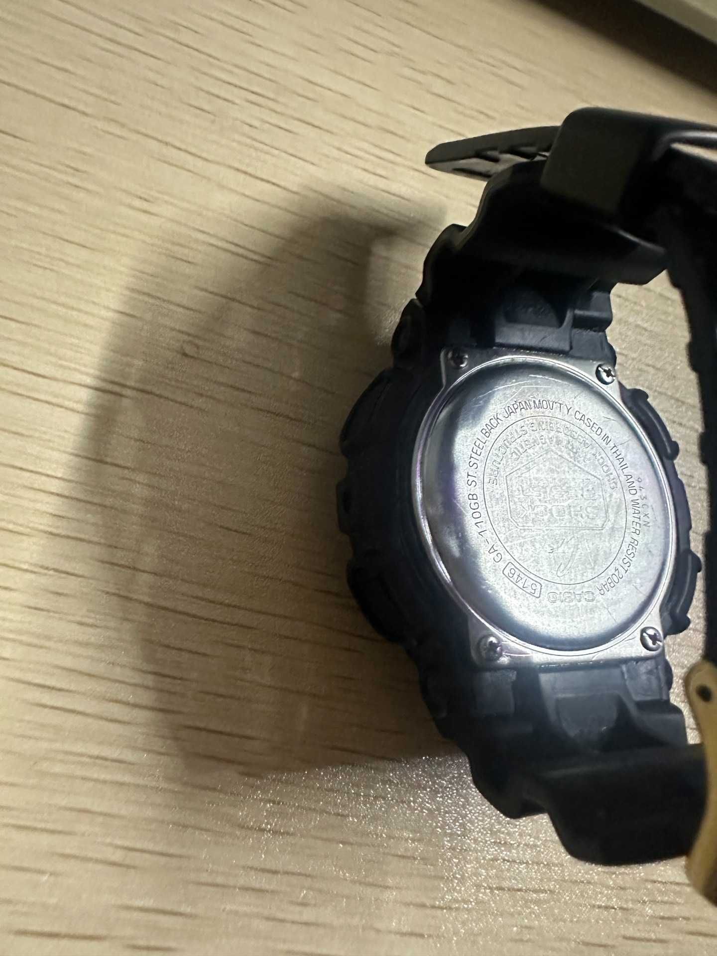 Casio G-SHOCK Czarny Złoty – Limitowana Edycja Luksusowy Design