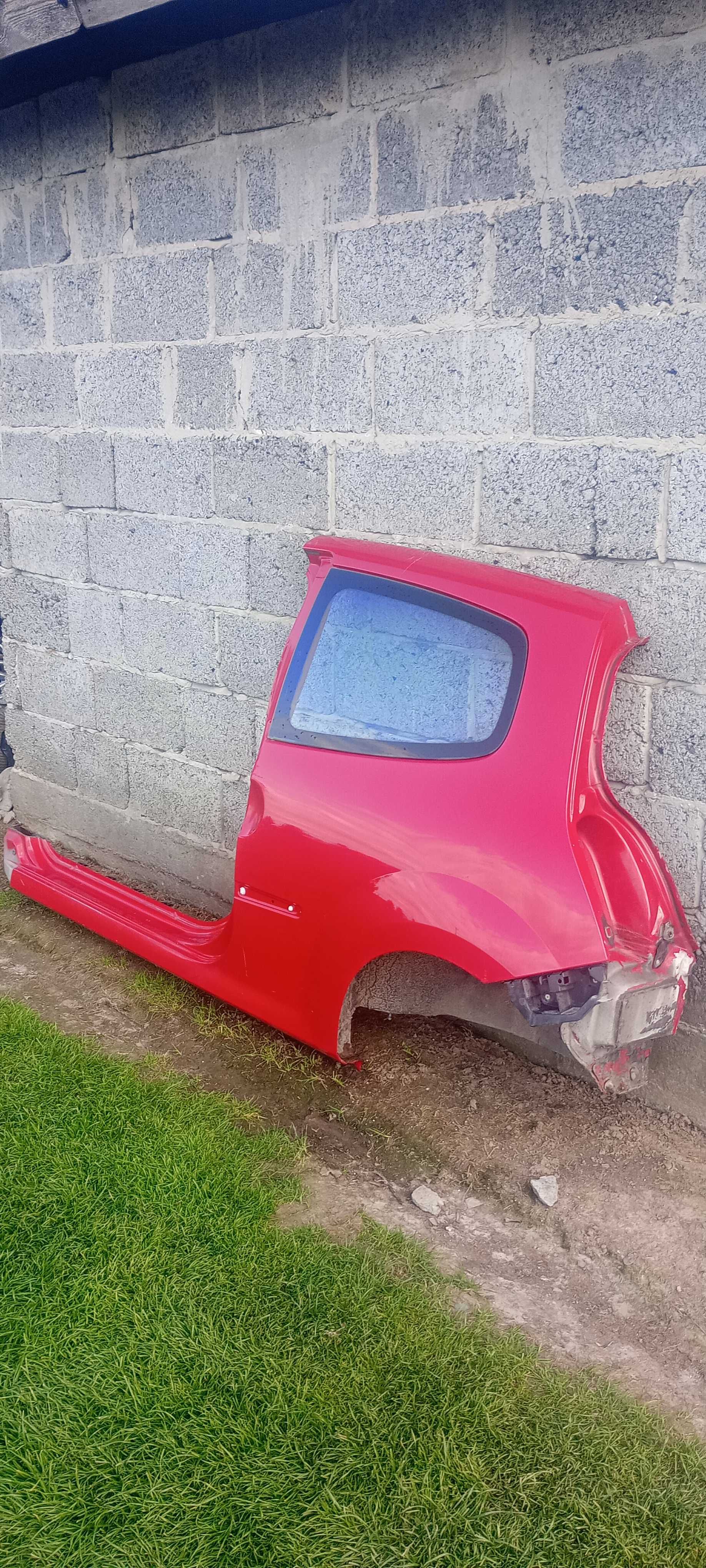 Błotnik z progiem do Renault Twingo 2