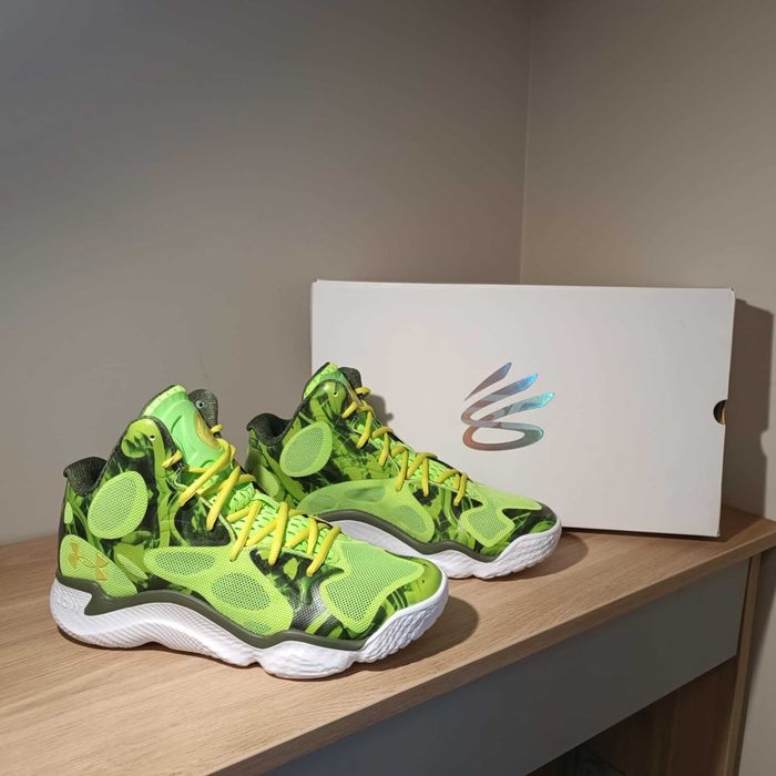 Under Armour Curry Spawn Flotro r. 45,5 (29,5 cm) Green/Green