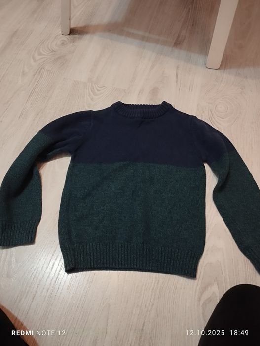 Sweter chłopak 110 116