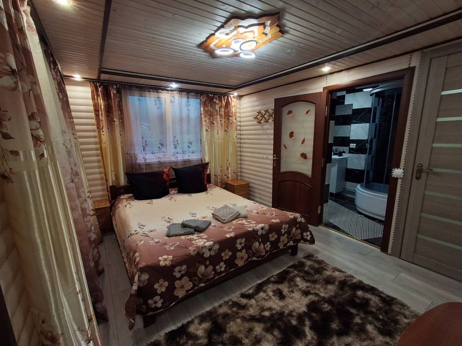 Відпочинок в Карпатах(Яремче). Котедж в Карпатах "Перлина Карпат"