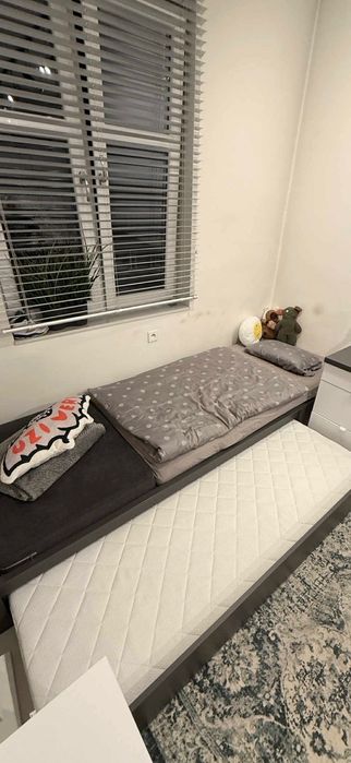 Zestaw mebli do pokoju młodzieżowego/gabinetu