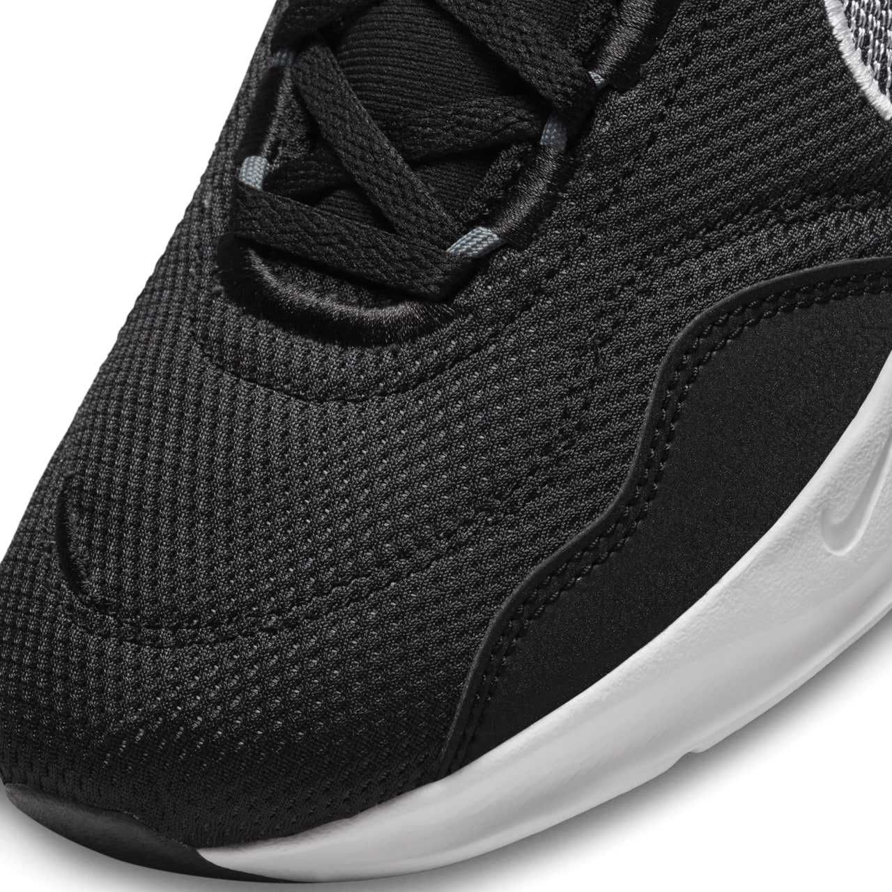 Кросівки Nike Legend Essential 3  > 41 по 45р < Оригинал! (DM1120-001)