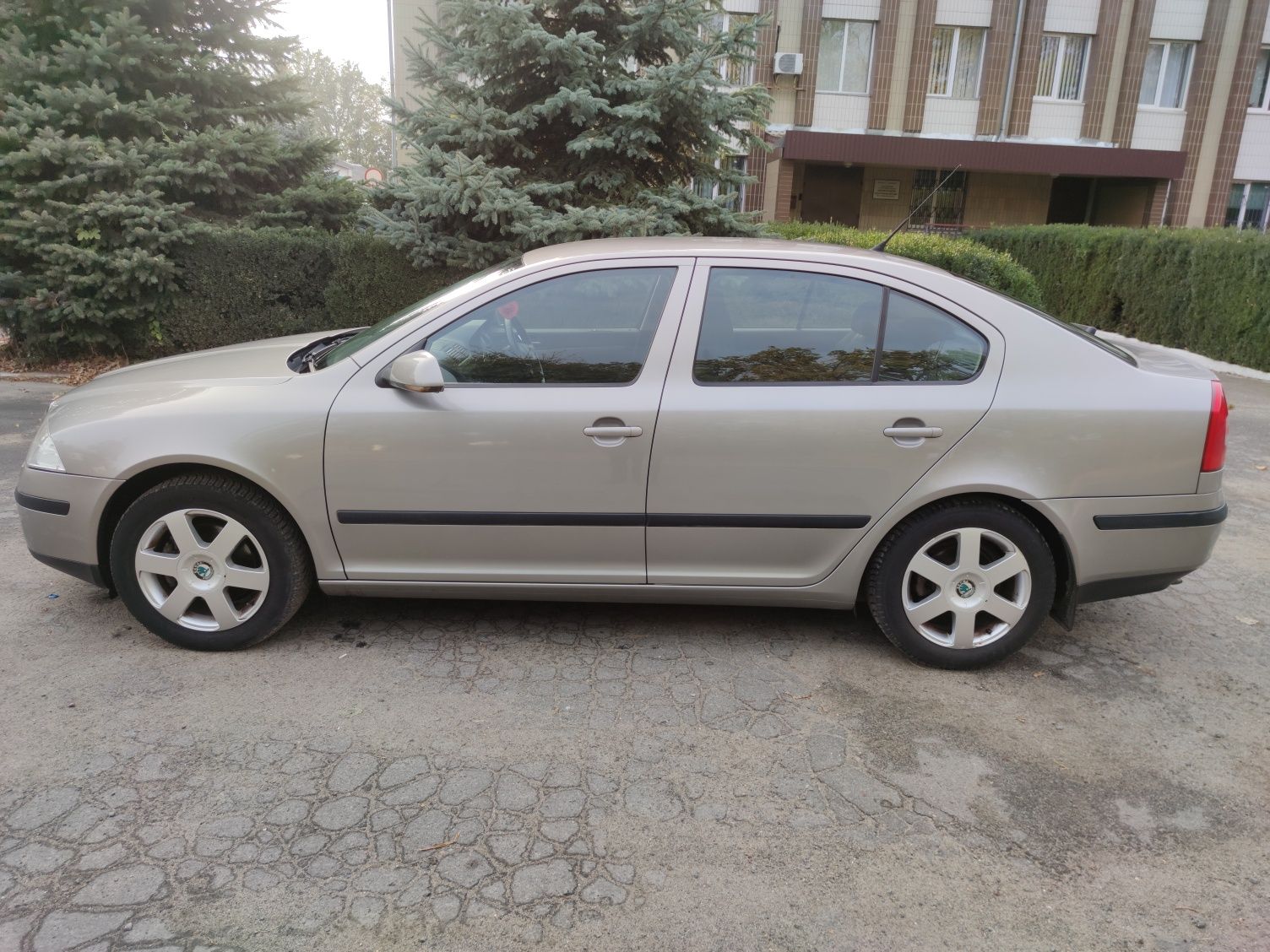 Розбірка Skoda Octavia A5 9202 4K4K LF8H F8H разборка Октавіа А5 шрот
