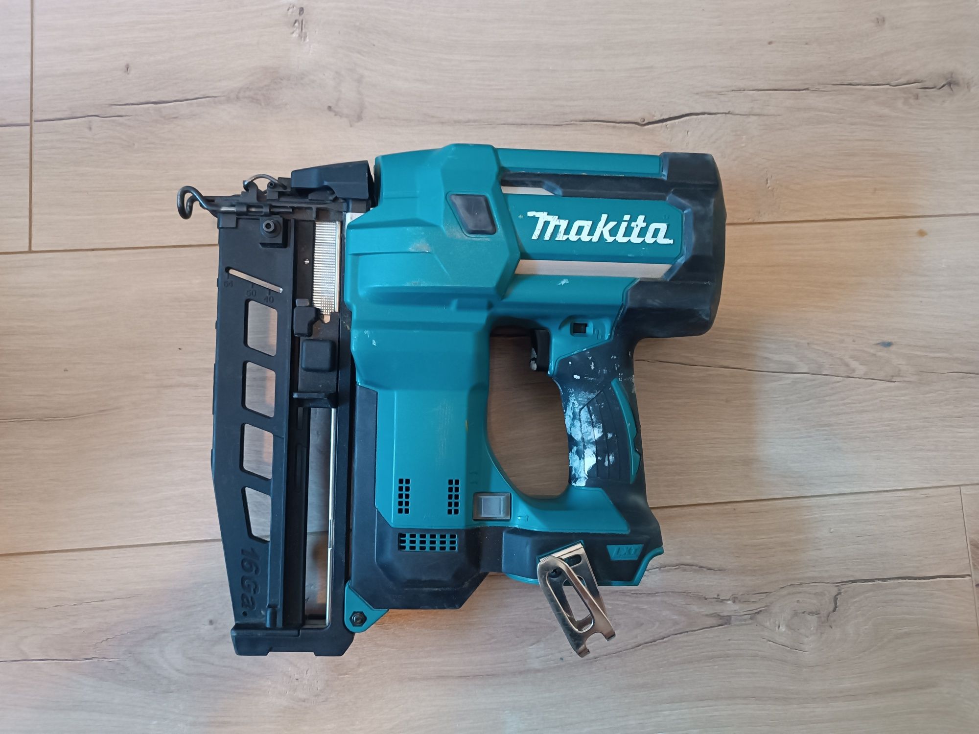 Gwoździarka Makita dbn600 produkcja 2023r
