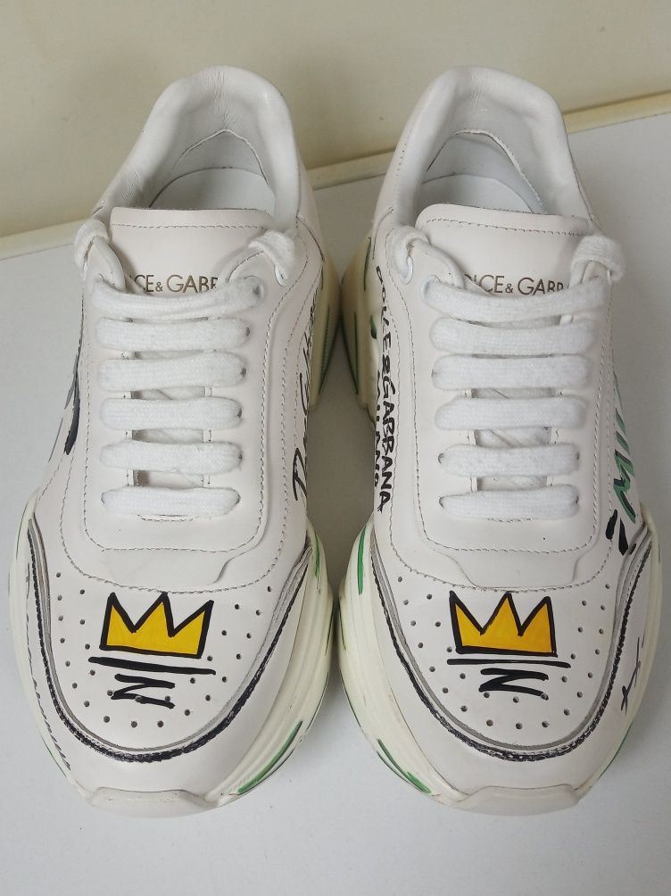 37 Dolce & Gabbana Daymaster