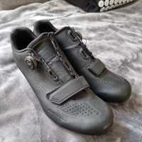 Carbonowe shimano  nowe buty bontrager  velocis 45eu