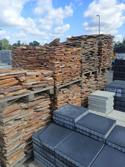 Kamień naturalny zielony, złoty, antracytowy, elewacyjny ścieżkowy