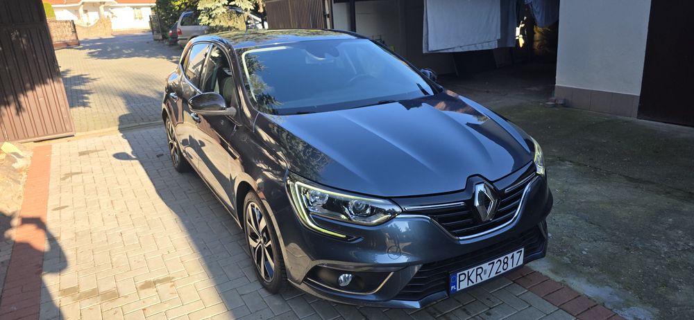 Sprzedam renault megane IV