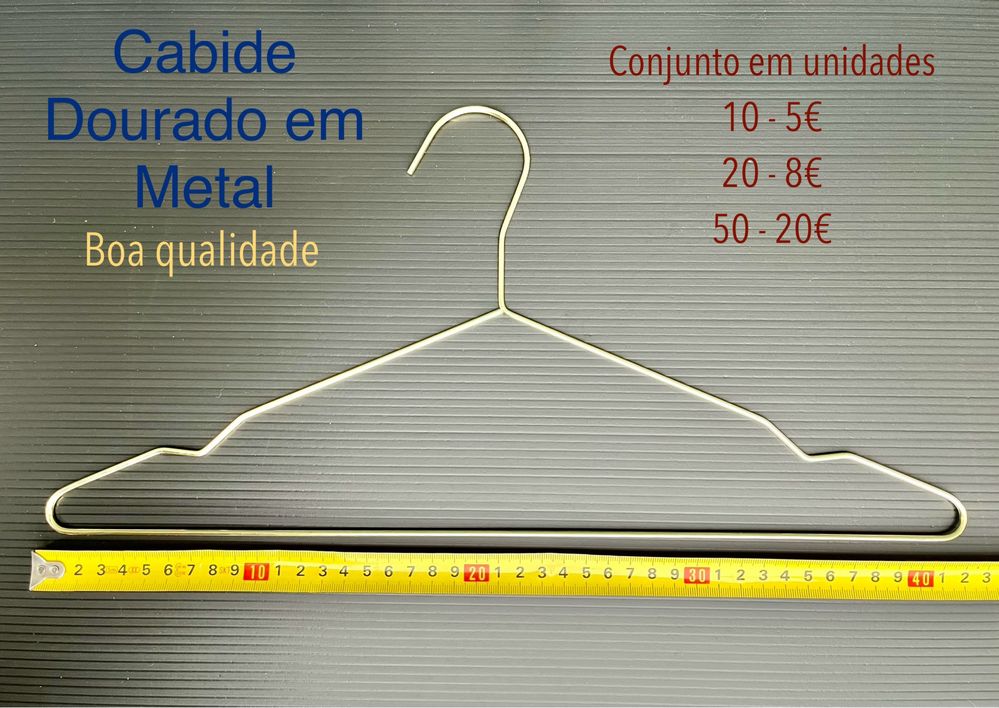 Cabides da Shein para peças de vestuário