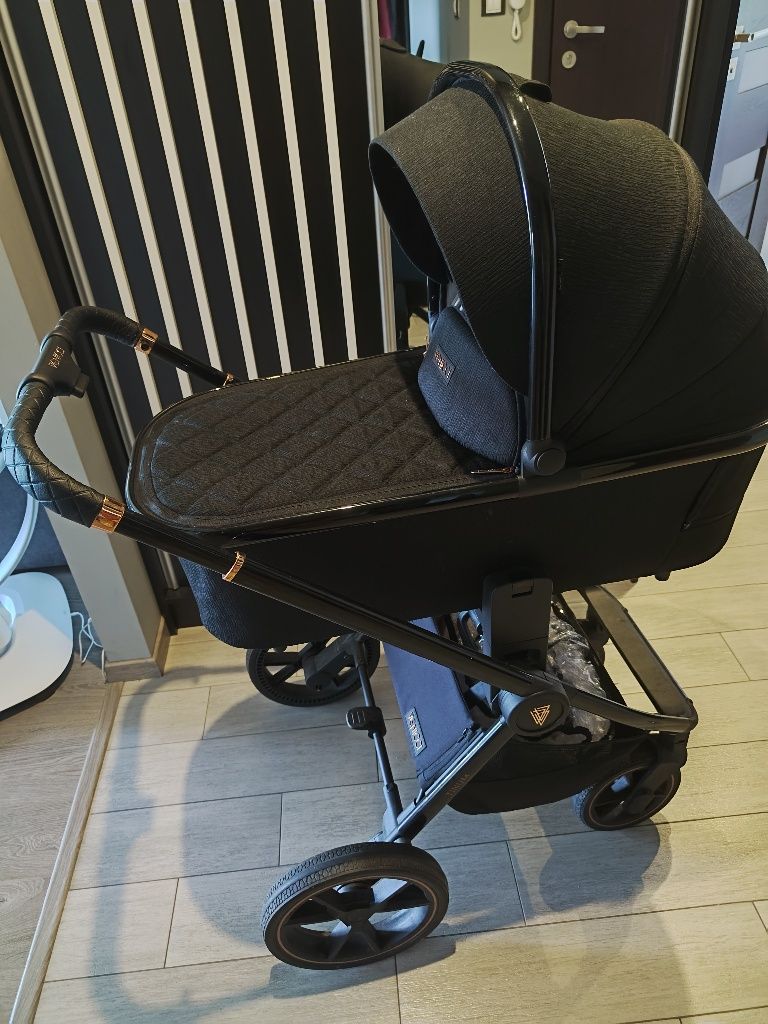 Wózek venicci Tinum 3w1 Black
