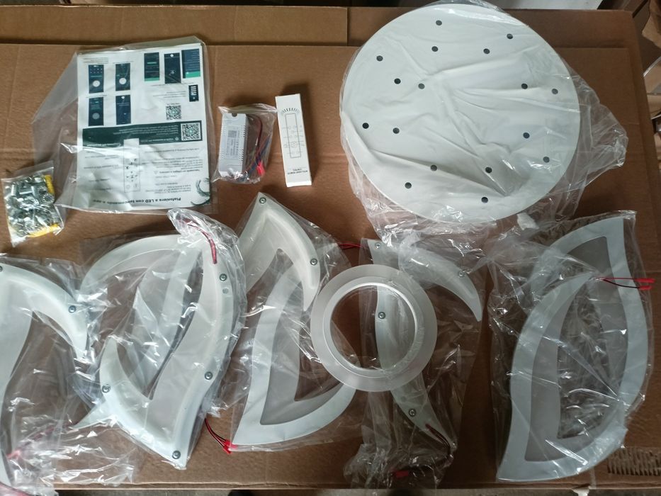 Nowa lamp sufitowa LED MYYCX 80w pilot i aplikacja 80cm 3 barwy swiatl