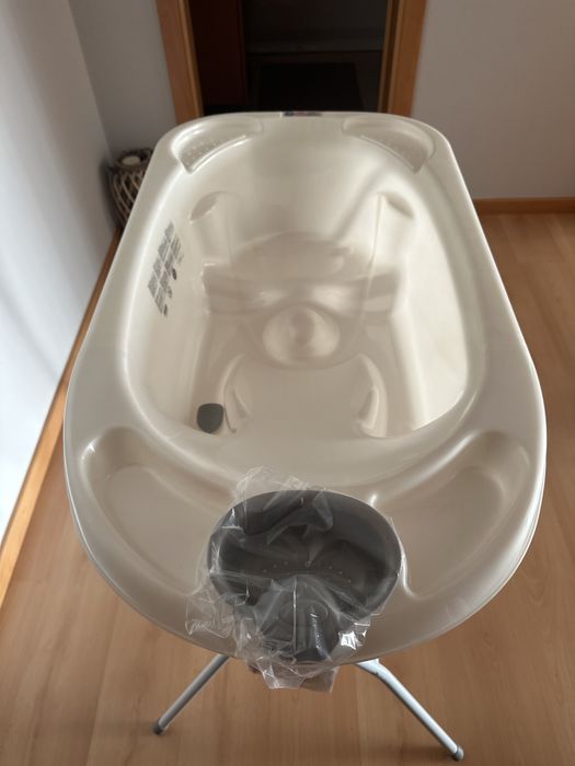 Banheira com suporte para bebe