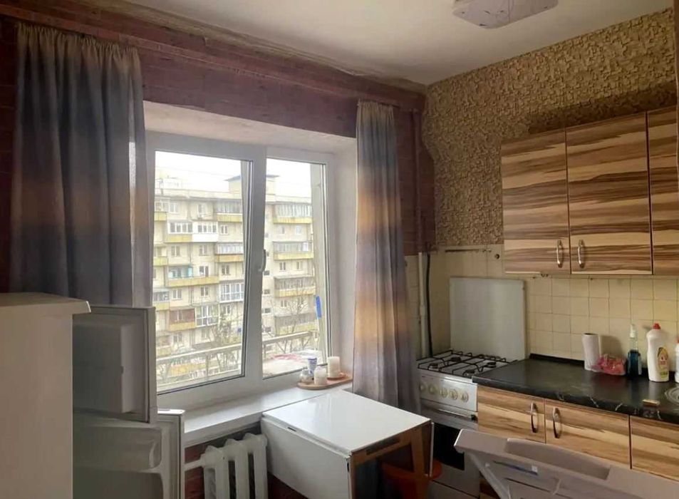 Продаж 2 кімнатної квартири вул.Дніпровська набережна 7а, Березняки