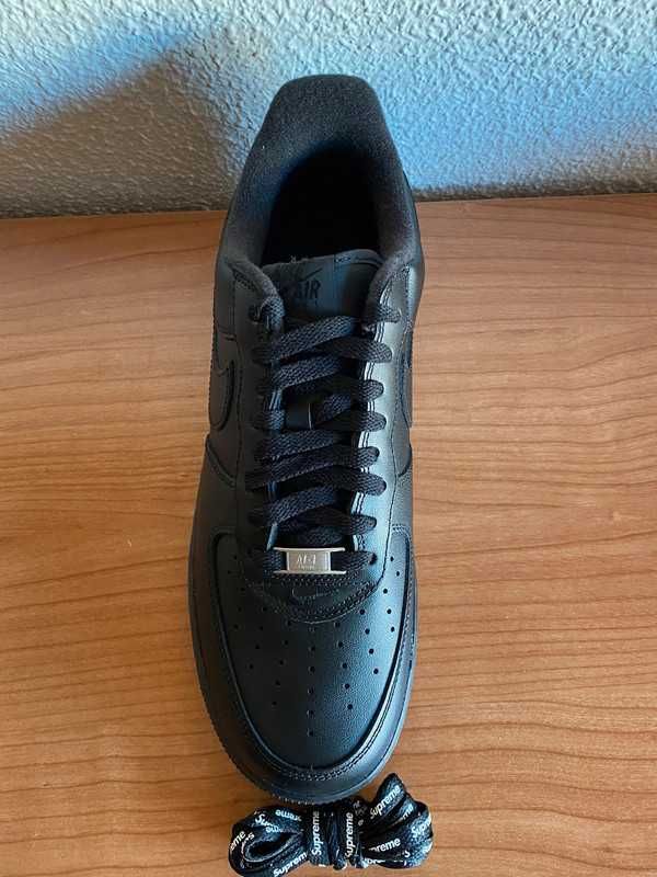 Nike Air Force 1 Low Supreme Black r-40