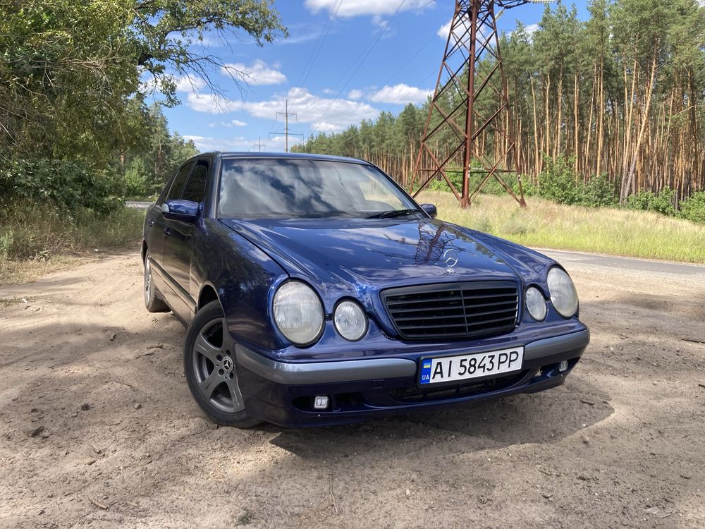 Лупатий мерседес