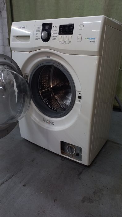 Продам стиральную машинку Samsung на 6кг
