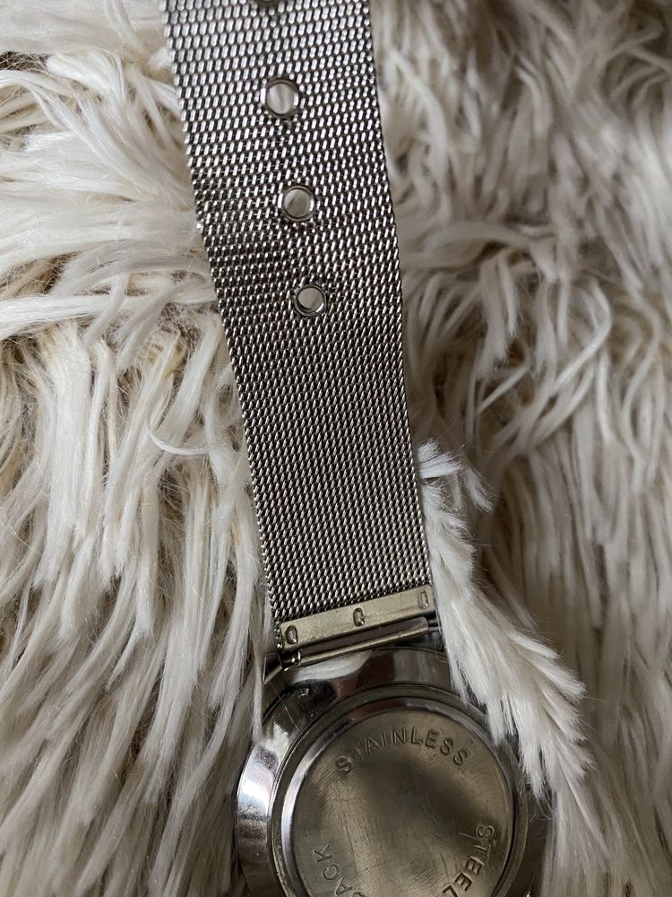Zegarek srebrny damski Jelly Watch czarna tarcza klasyczny