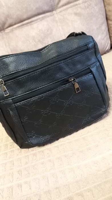 Сумка на плече чорна