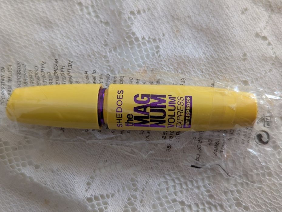 Туш для вій Shedoes The Magnum Volum Express Waterproof.