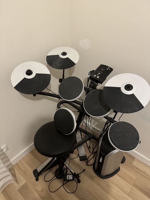 Perkusja Roland TD1K