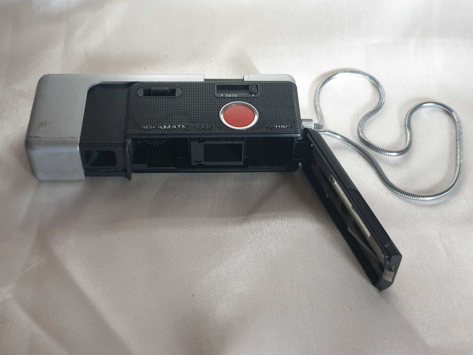 Câmara Fotográfica AGFA Agfamatic 1008 Tele Pocket Sensor – Vintage