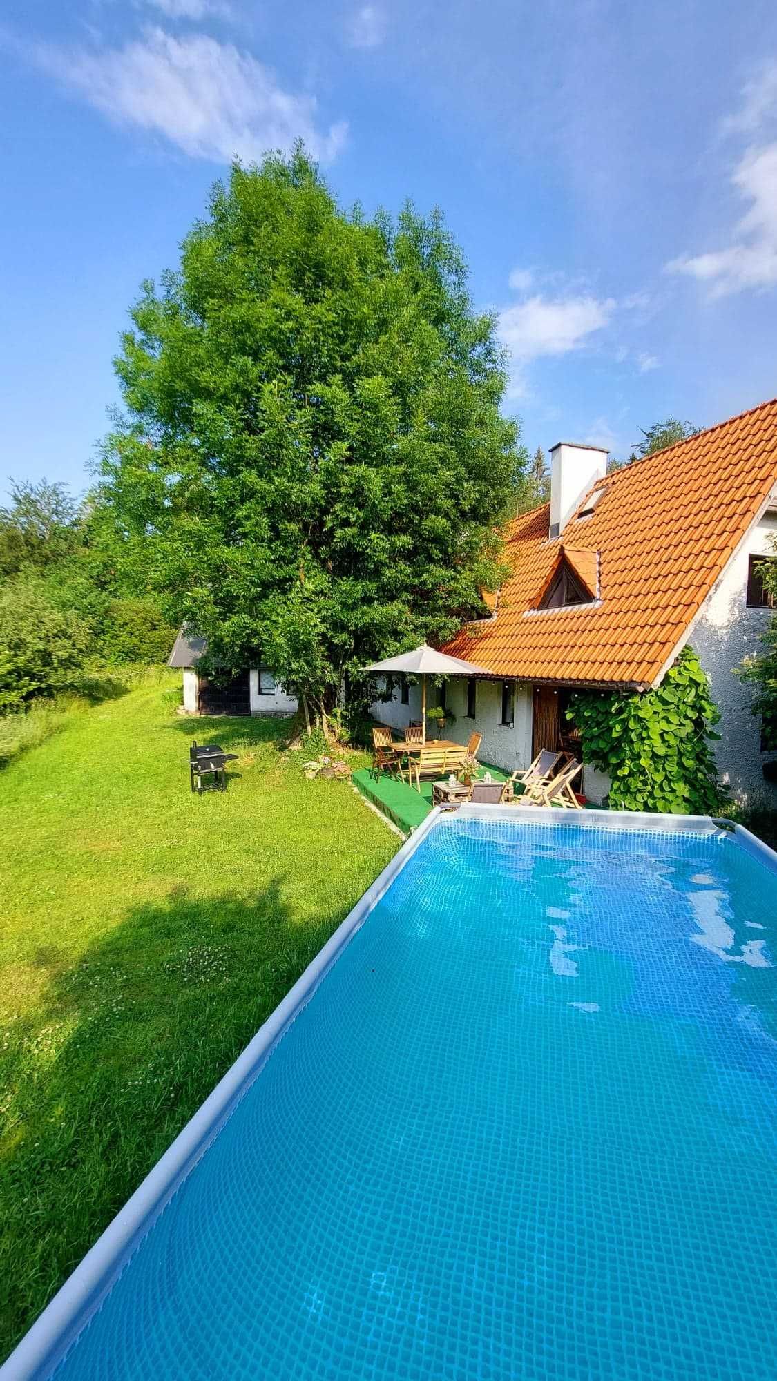 Dom na wynajem na Kaszubach z basenem do 10 os. sauna, ping pong itd