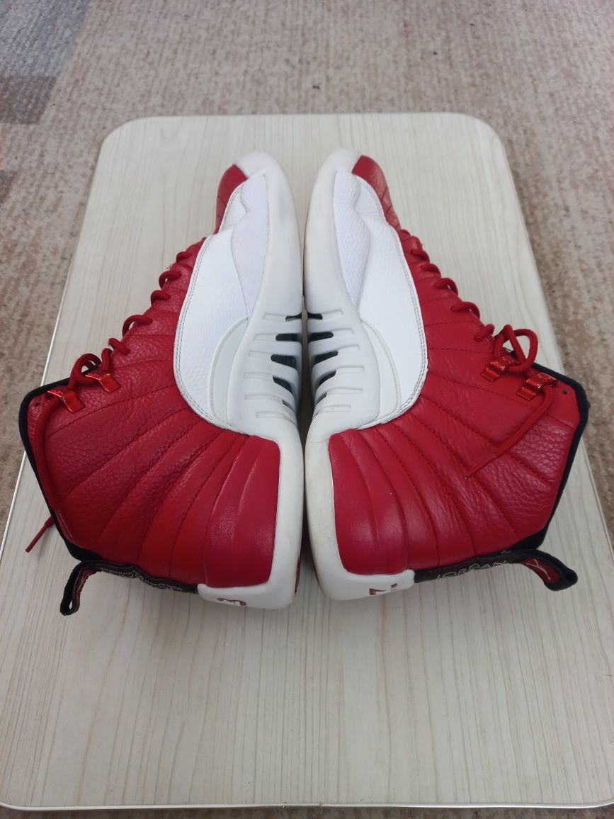 Jordan 12 Retro Gym Red 2016. Nike.