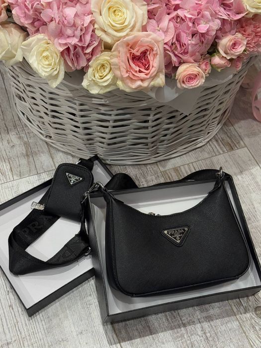 Сумка в стилі відомого бренду prada