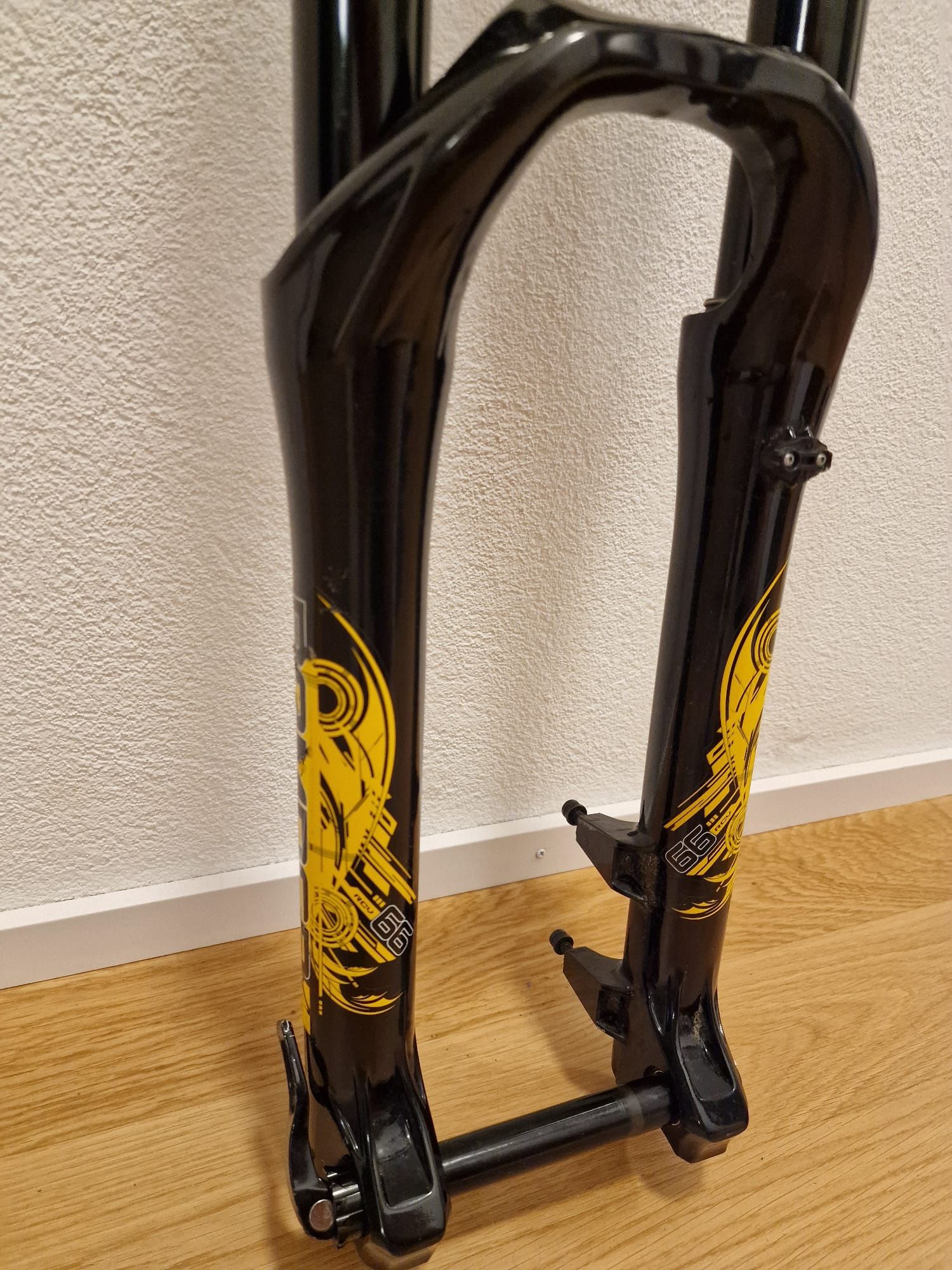 Amortyzator Marzocchi Bomber 66 RCV