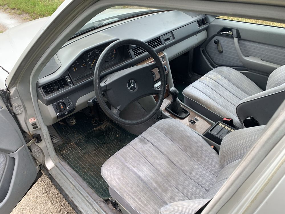 Mercedes-Benz w124 230TE 2.3 kombi