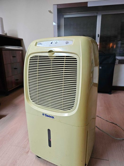 Vendo Desumidificador SAECO