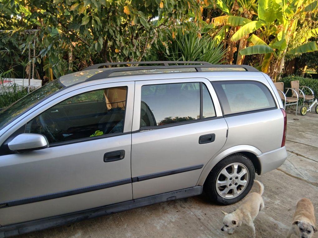 Opel astra avariado motor