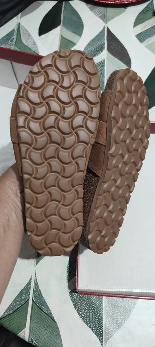 Vendo chinelos de marca n 35