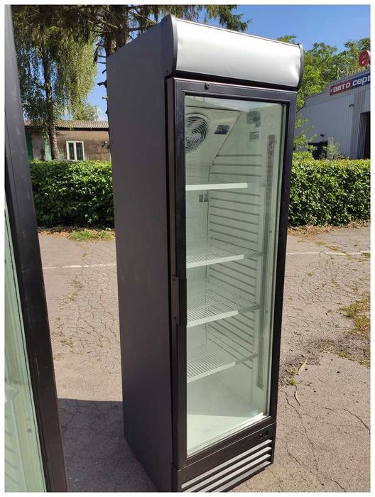 Холодильна Шафа вітрина Inter 501T Чорний. Холодильник. Стан ідеал