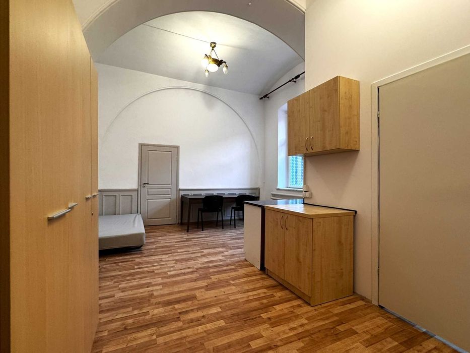 Noclegowo24 - Noclegi dla Firm w Centrum Łodzi - Plac Zwycięstwa 2