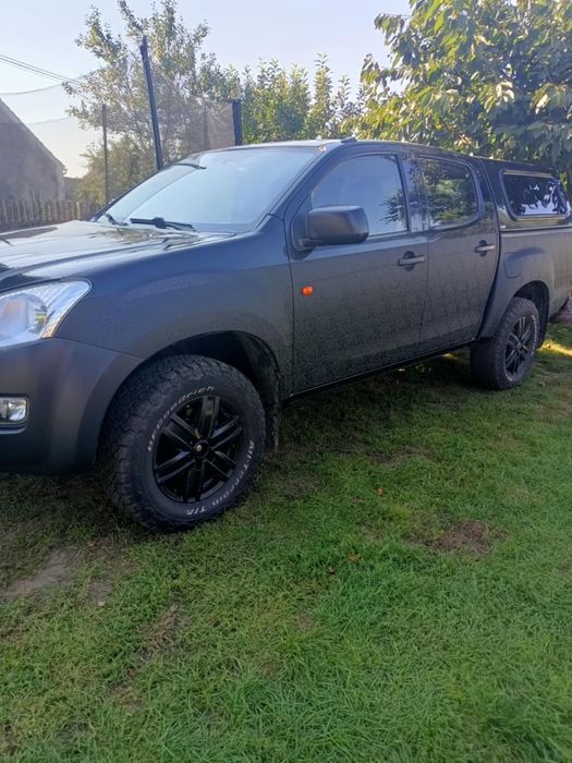 Isuzu D-Max 2016r 2,5diesel