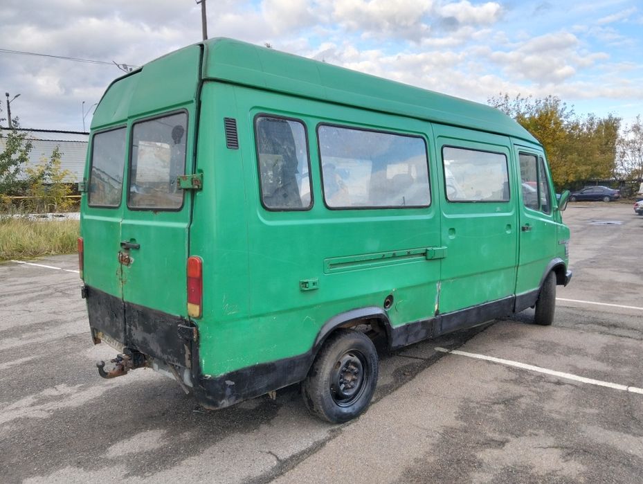 Продам Мерс Т1 на 2.3 мотори