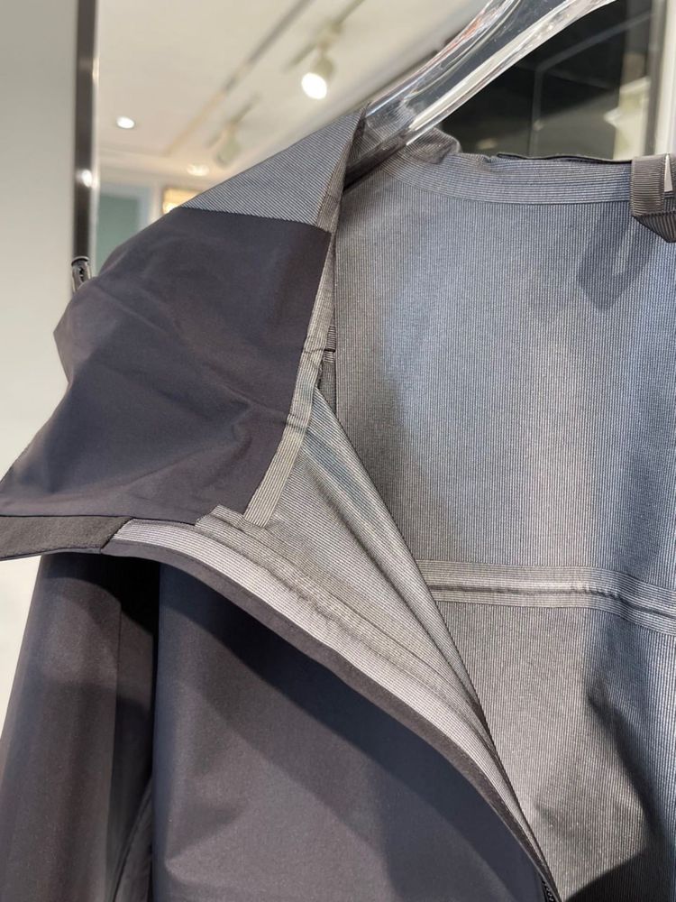 Kurtka wiatrówka Arcteryx